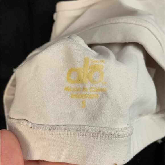 Alo Yoga Bra - Picture 3 of 3